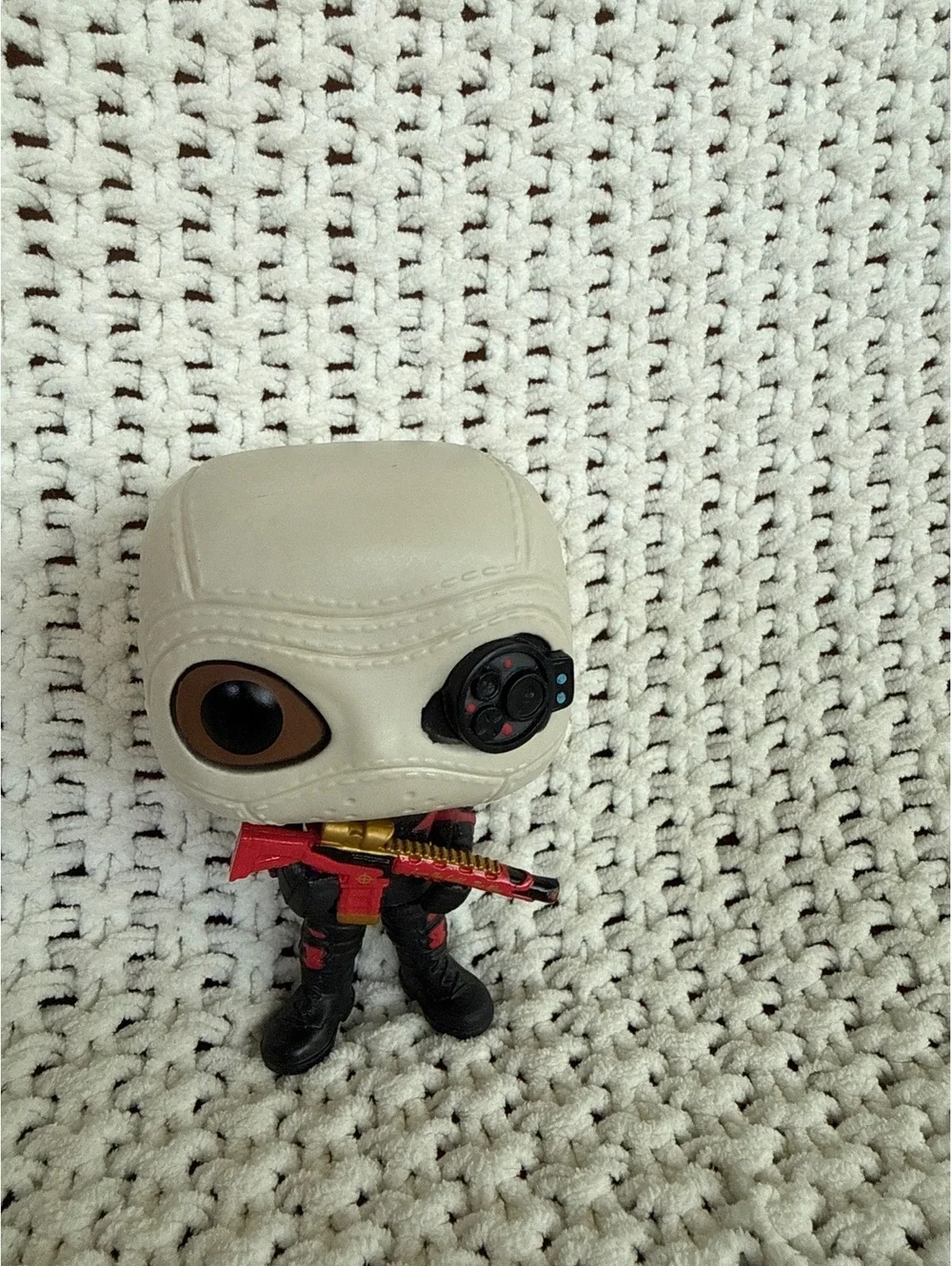 Funko Pop! Vinyl Figure - Deadpool with Mask and Red Gun